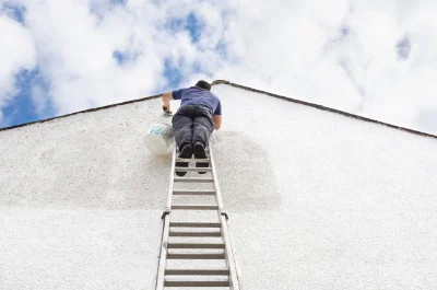 Peinture extérieure à Ivors — façades et ravalement